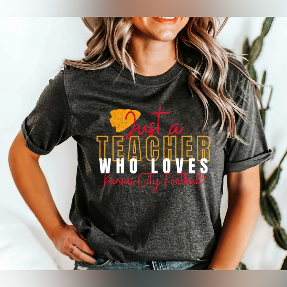 Custom Made Kansas City Chiefs Teacher T-Shirt-NWOT!